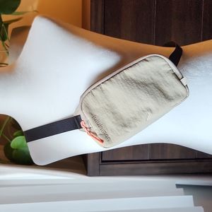 Lululemon Mini belt bag